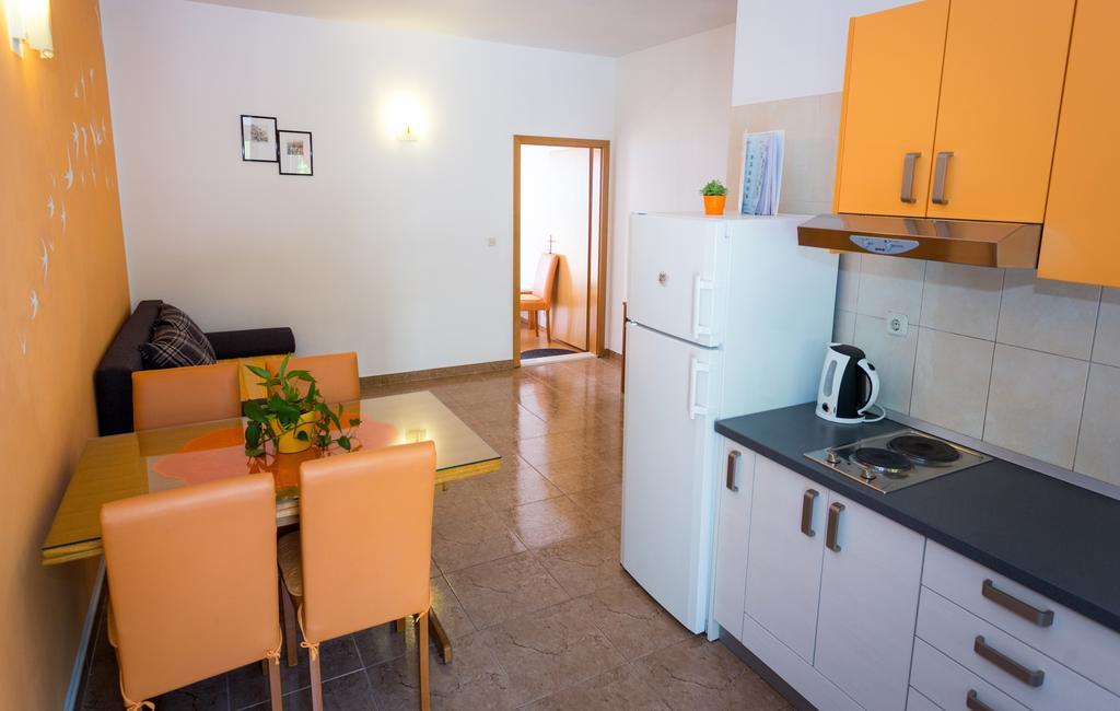 Apartments Bonaca Podaca Exterior photo